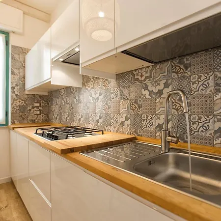 P.umberto Old Town Апартаменты