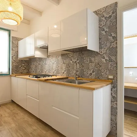 P.umberto Old Town Апартаменты Альгеро