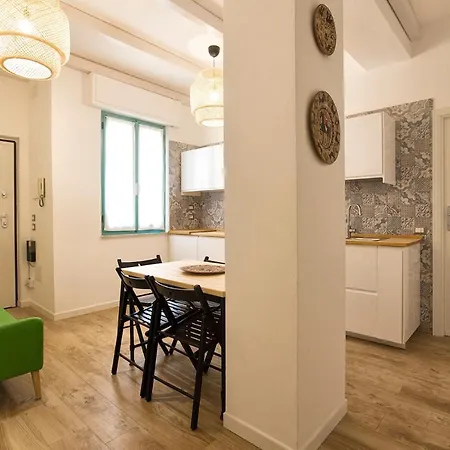 P.umberto Old Town Апартаменты Альгеро