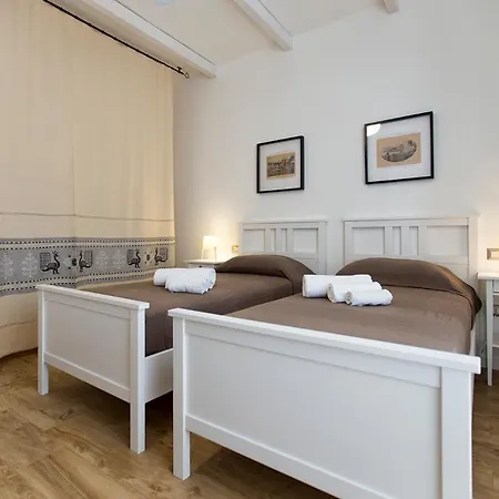 Apartment P.umberto Old Town