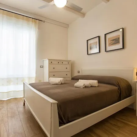 P.umberto Old Town Apartment *